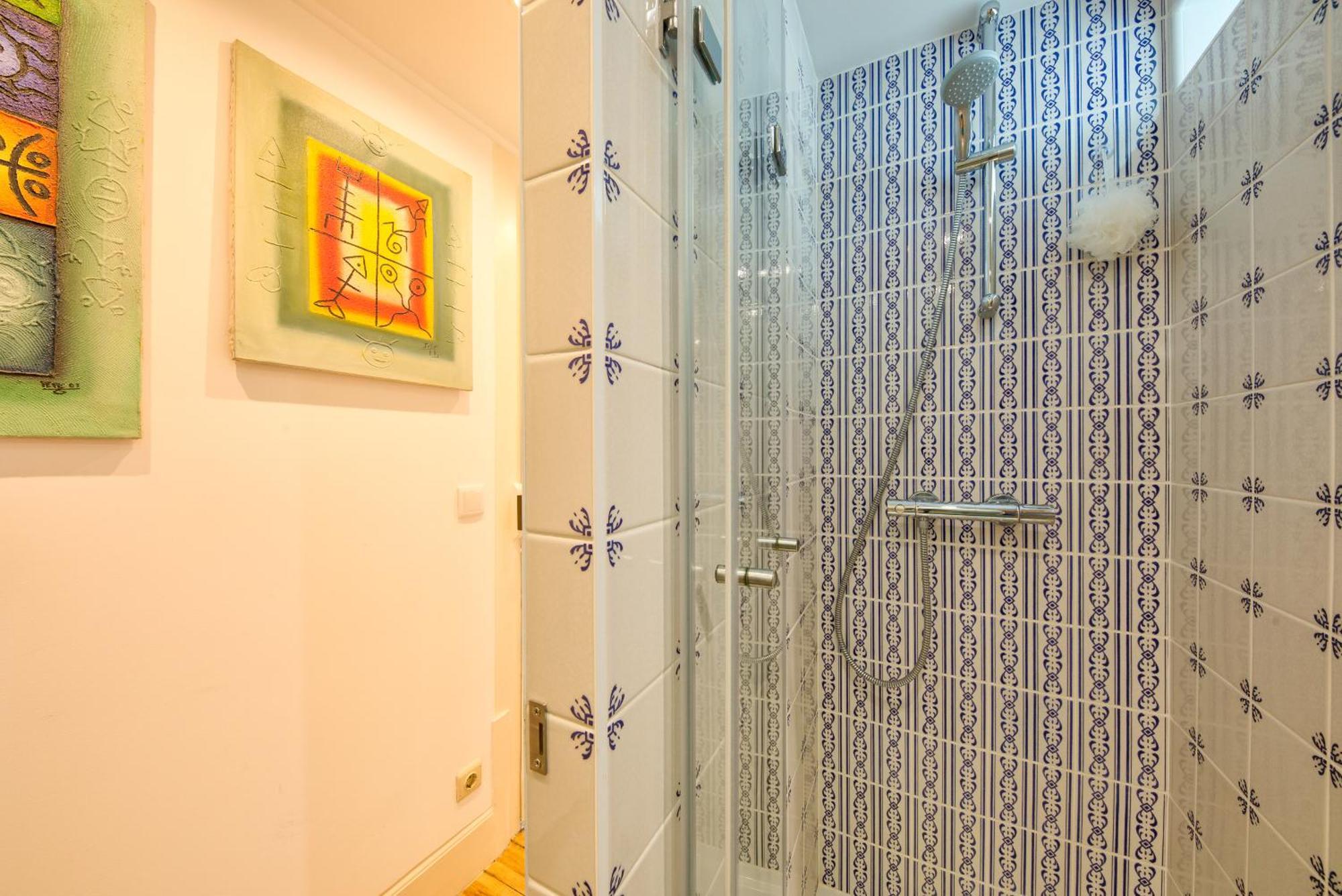 Adore Portugal Coimbra Guest House ภายนอก รูปภาพ
