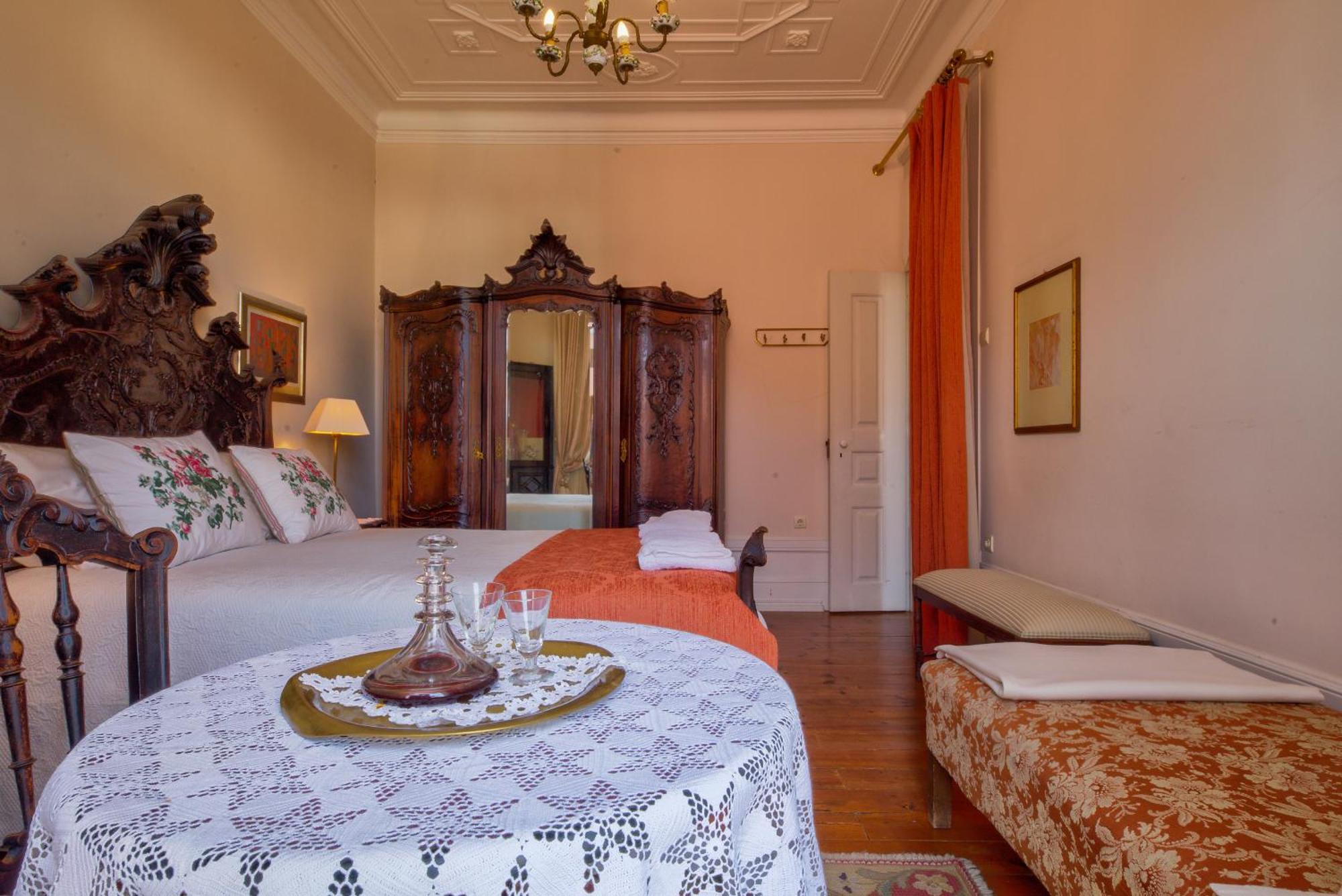 Adore Portugal Coimbra Guest House ภายนอก รูปภาพ